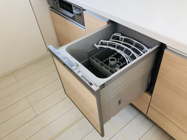 食洗機、自動食器洗い機