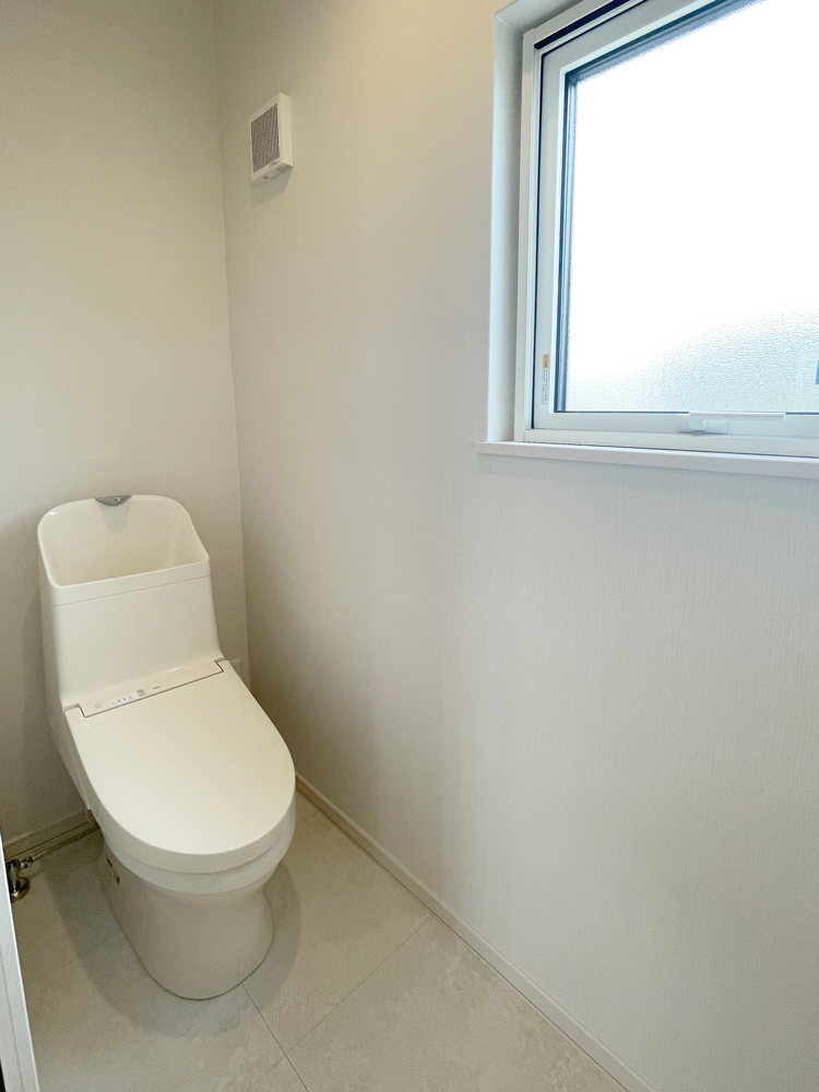 札幌 新発寒のモデルハウス ラ・ロシェル2階トイレ