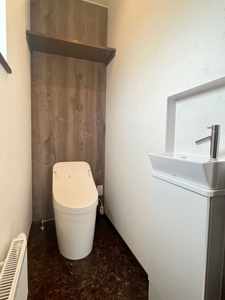 苫小牧 拓勇東町のモデルハウス オーフス トイレ