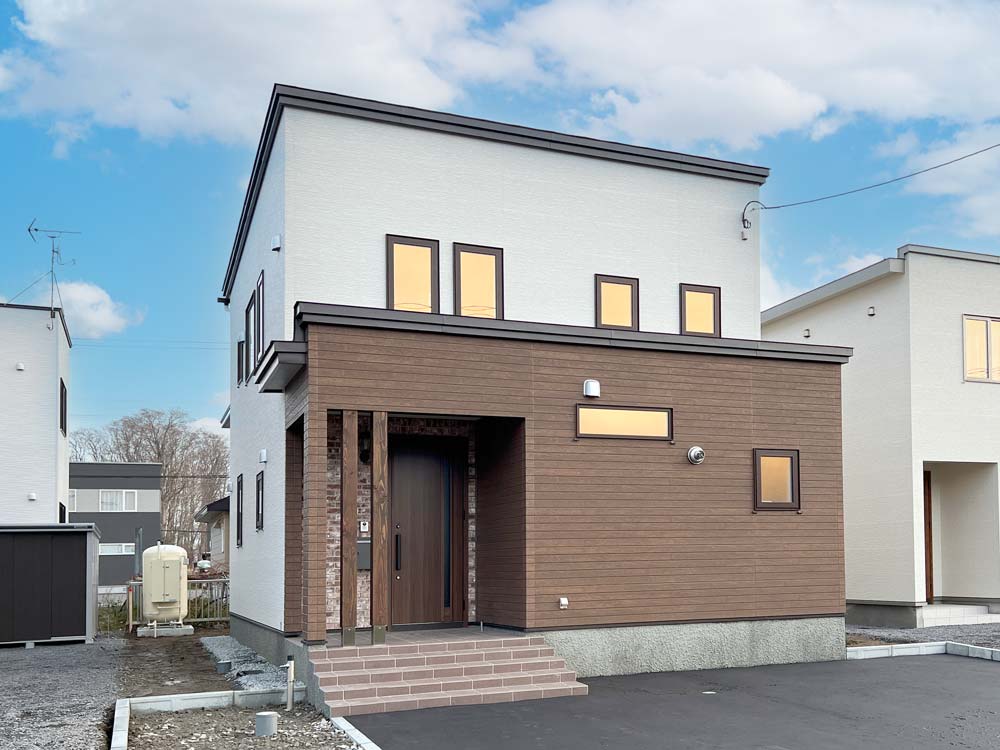 札幌 東茨戸のモデルハウス ティーネン外観