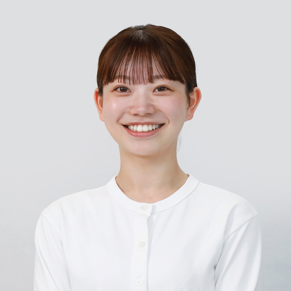 山田 菜々