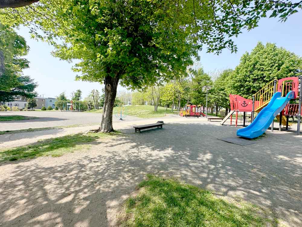 彩林公園