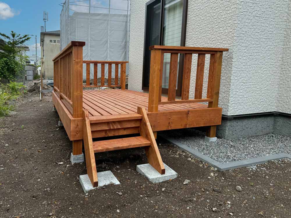 苫小牧 青葉町のモデルハウス ウースター ウッドデッキ