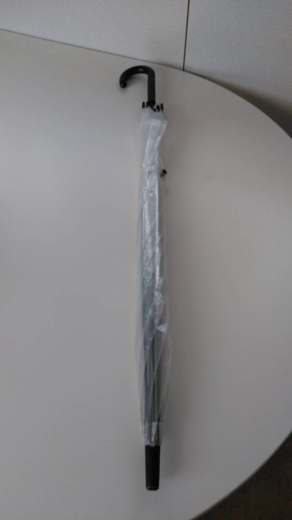 傘でアート