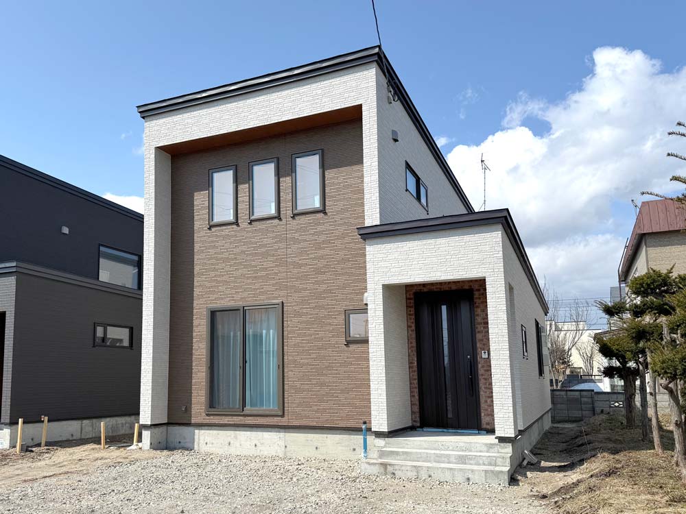 札幌市 月寒東のモデルハウス ポリ 外観
