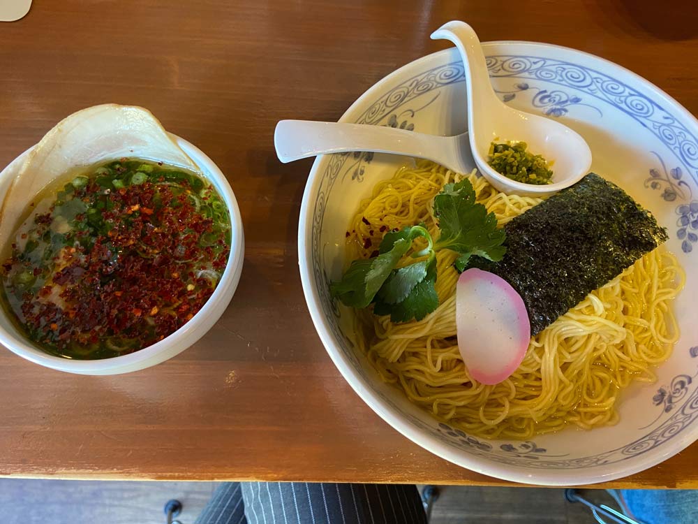 目を惹かれた1品〖コクミンショクドウのつけ麺辛化〗