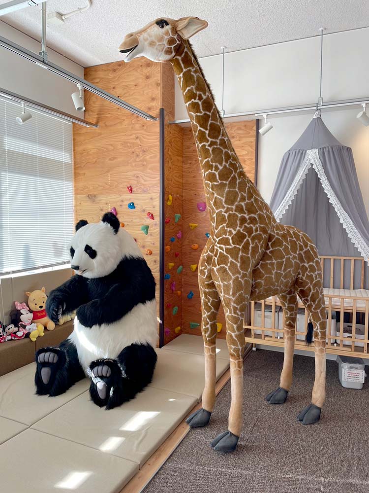 動物園？いいえ、ショールームです。