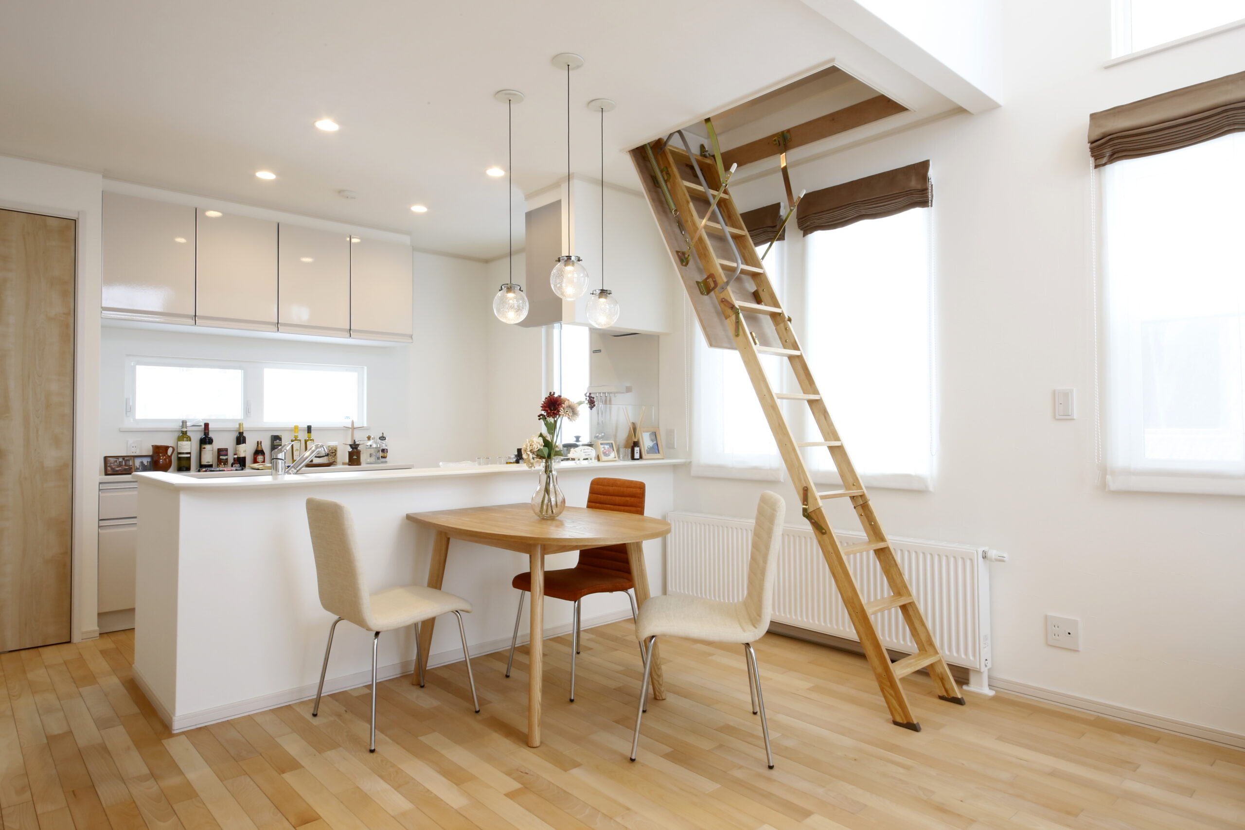 小屋裏への動線