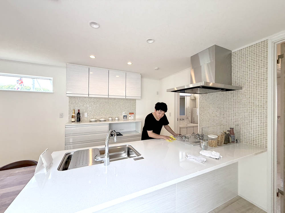 コスモ建設 ブログ 向山 モデルハウス清掃