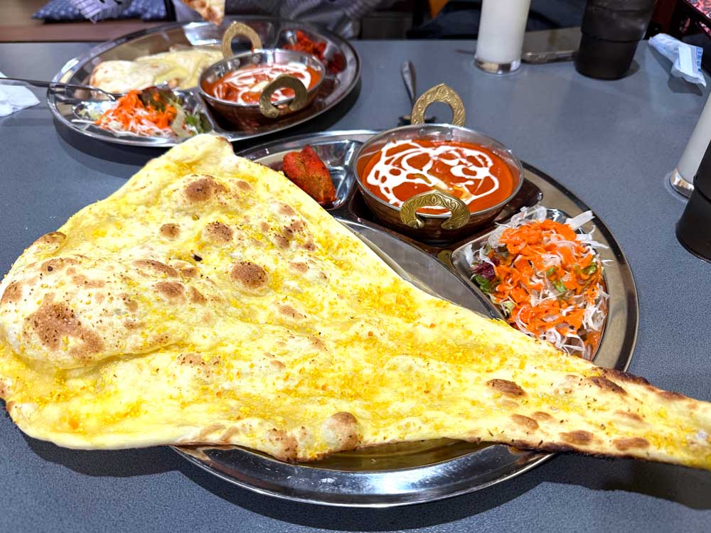 美味しいナンカレー発見！